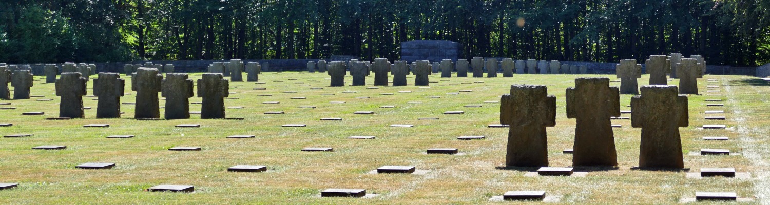 Julius Erasmus. Soldatenfriedhof Vossenack.