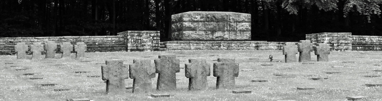 Julius Erasmus. Soldatenfriedhof Vossenack.